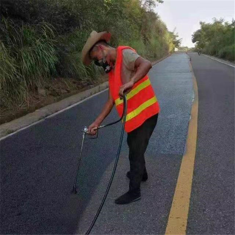 台州 彩色防滑路面的底涂是保障路面附着力